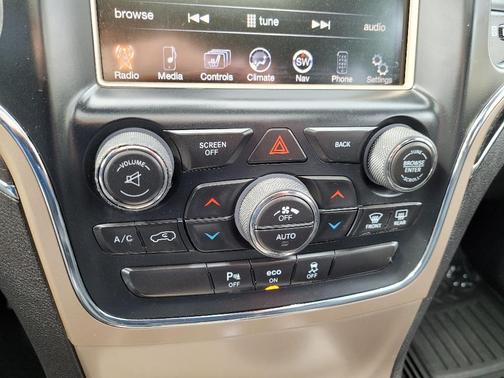 Photo 5 of 23 of 2014 Jeep Grand Cherokee Limited