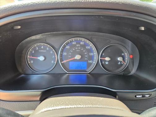 2012 Hyundai SANTA FE GLS
