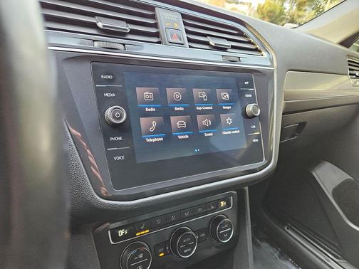 2020 Volkswagen Tiguan 2.0T SE R-Line Black 4MOTION