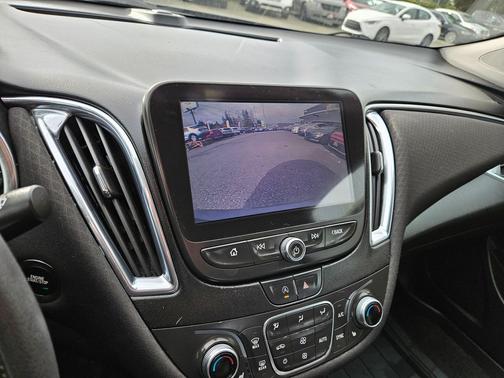 2021 Chevrolet Malibu FWD LT