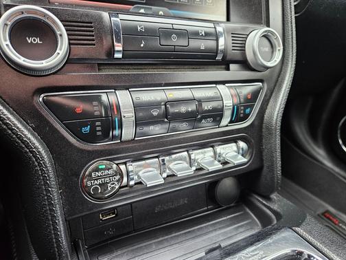 2015 Ford Mustang EcoBoost Premium