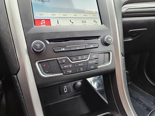 Shadow Black 2017 Ford Fusion SE