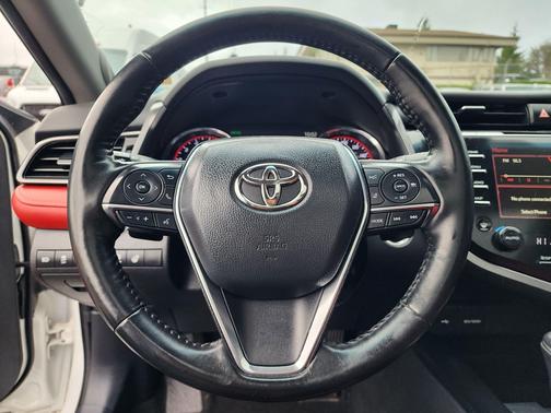 2020 Toyota Camry XSE