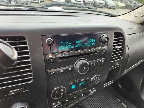 Summit White 2013 Chevrolet Silverado 1500 LT