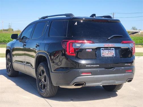 2023 GMC Acadia AWD AT4