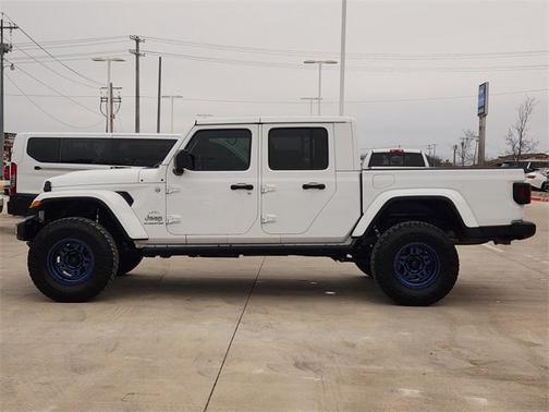 2022 Jeep Gladiator Overland