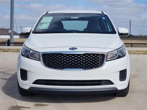 2016 Kia Sedona L