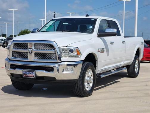 2018 RAM 2500 Laramie Crew Cab 4x4 8' Box