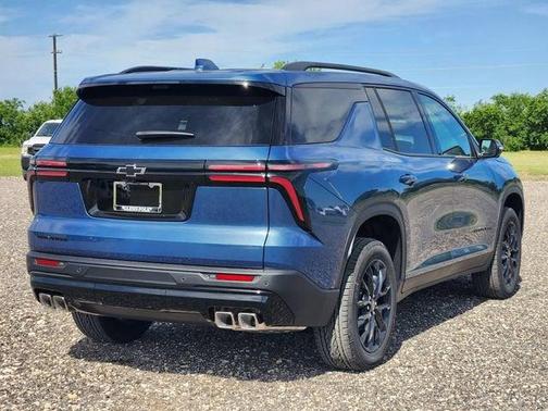 Lakeshore Blue Metallic 2026 Chevrolet Traverse LT