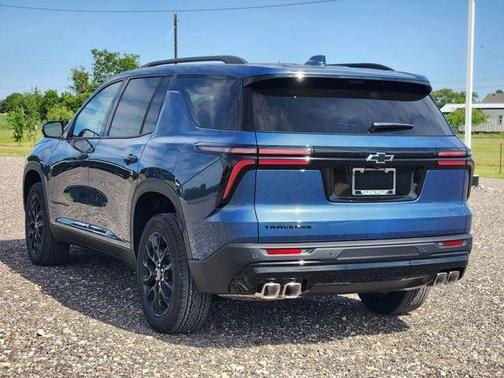 Lakeshore Blue Metallic 2026 Chevrolet Traverse LT