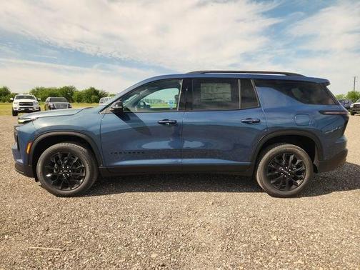 Lakeshore Blue Metallic 2026 Chevrolet Traverse LT