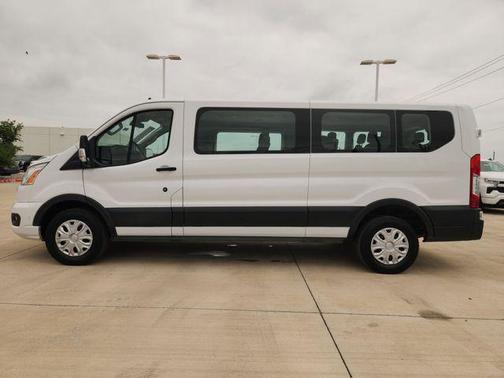 Oxford White 2022 Ford Transit-350 XLT