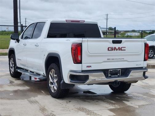2023 GMC Sierra 1500 SLT