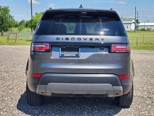 Corris Gray Metallic 2017 Land Rover Discovery HSE