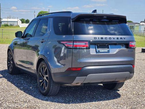 Corris Gray Metallic 2017 Land Rover Discovery HSE