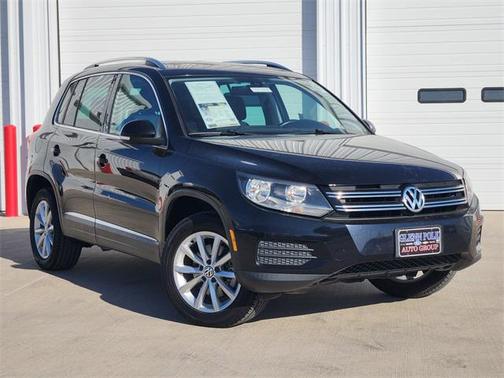 2017 Volkswagen Tiguan 2.0T Wolfsburg Edition