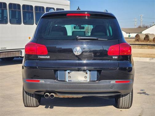 2017 Volkswagen Tiguan 2.0T Wolfsburg Edition