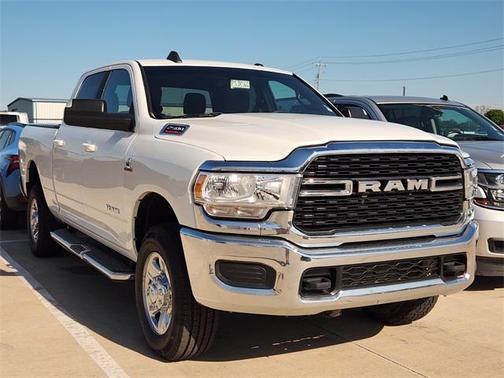 2022 RAM 2500 Big Horn Crew Cab 4x4 6'4' Box