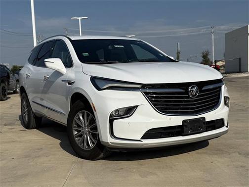 2022 Buick Enclave FWD Essence