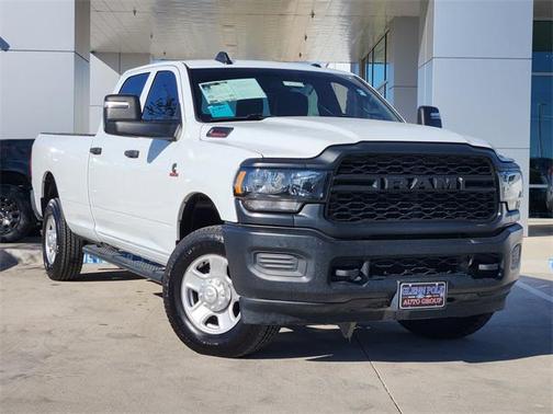 2024 RAM 2500 Tradesman Crew Cab 4x4 8' Box