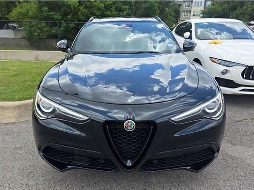 Vulcano Black Metallic 2023 Alfa Romeo Stelvio Sprint RWD