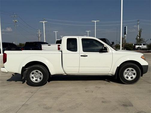2021 Nissan Frontier S