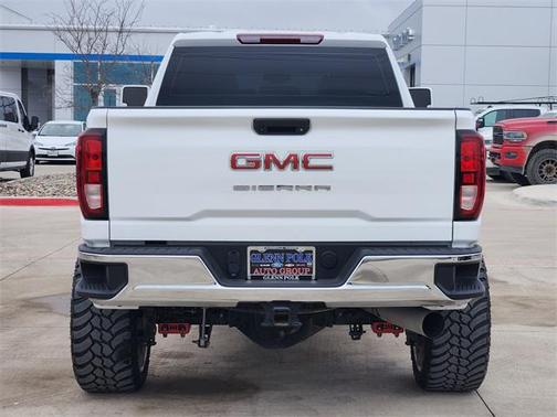 2024 GMC Sierra 2500 Pro