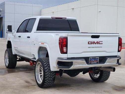 2024 GMC Sierra 2500 Pro