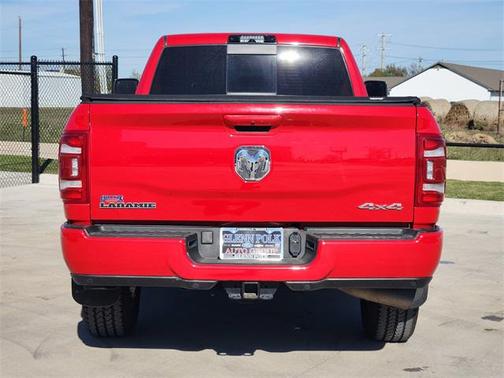 2024 RAM 3500 Laramie Crew Cab 4x4 8' Box