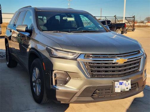 2023 Chevrolet Traverse LT Leather