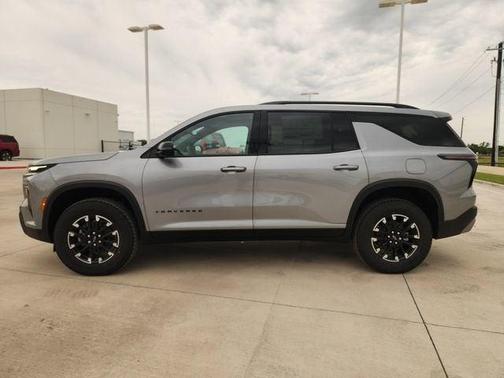Sterling Gray Metallic 2026 Chevrolet Traverse AWD Z71