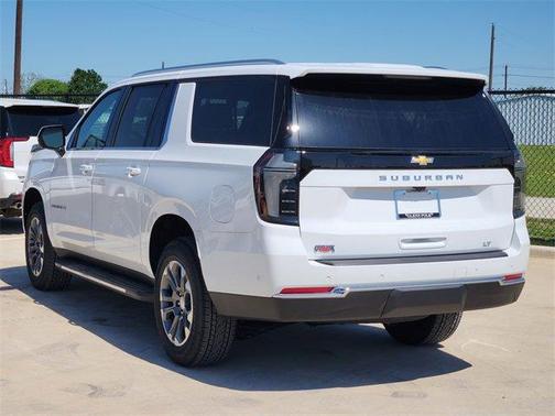 2025 Chevrolet Suburban LT