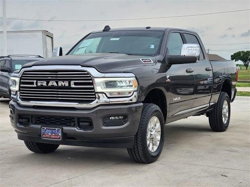 2024 RAM 2500 Laramie Crew Cab 4x4 6'4' Box