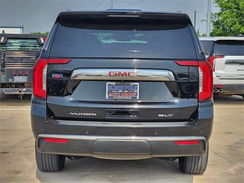 2022 GMC Yukon SLT