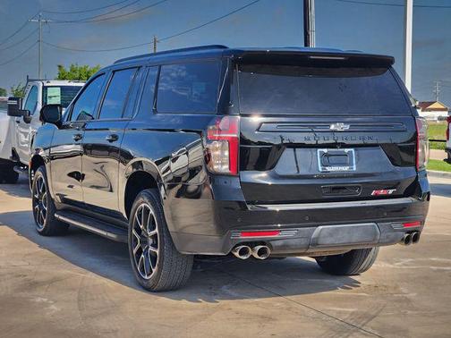 Black 2024 Chevrolet Suburban RST