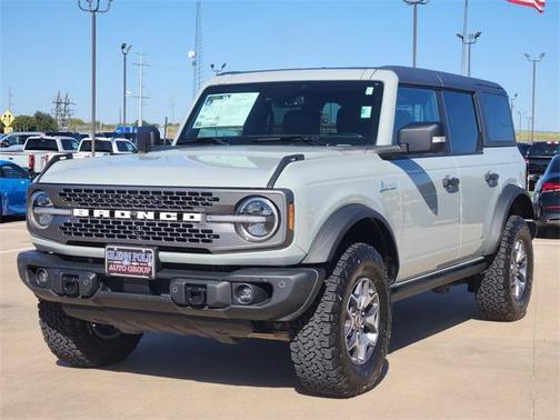 2023 Ford Bronco Badlands