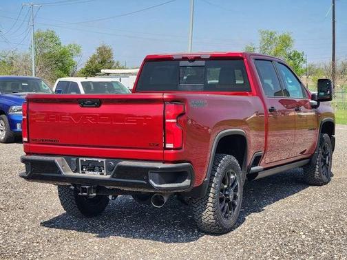 Radiant Red Tintcoat 2026 Chevrolet Silverado 2500 LTZ