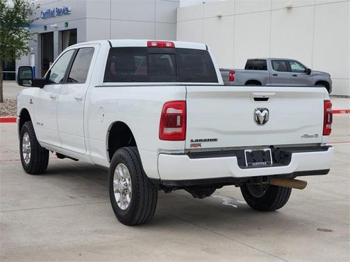 2024 RAM 2500 Laramie Crew Cab 4x4 6'4' Box