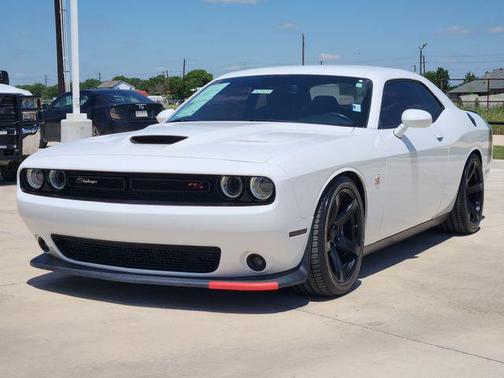 White Knuckle Clearcoat 2020 Dodge Challenger R/T Scat Pack