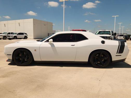 White Knuckle Clearcoat 2020 Dodge Challenger R/T Scat Pack