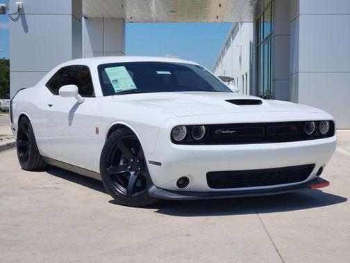 White Knuckle Clearcoat 2020 Dodge Challenger R/T Scat Pack
