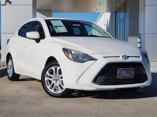 2017 Toyota Yaris iA Base