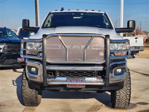 2019 RAM 2500 Lone Star Crew Cab 4x4 8' Box