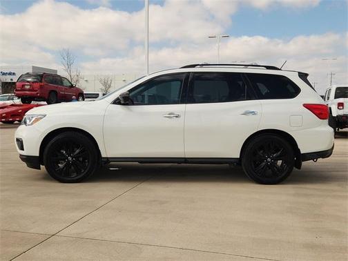 2018 Nissan Pathfinder SL