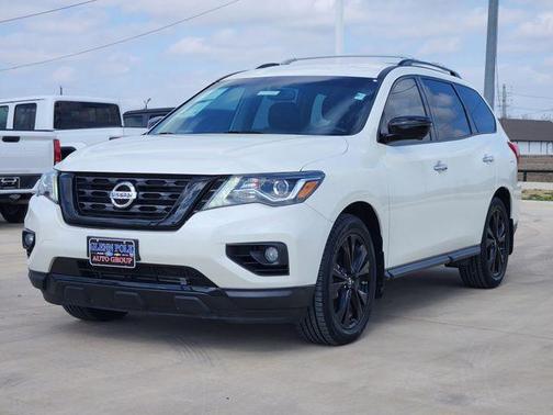 2018 Nissan Pathfinder SL