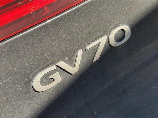 2024 Genesis GV70 2.5T AWD