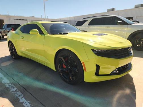 2021 Chevrolet Camaro RWD Coupe LT1
