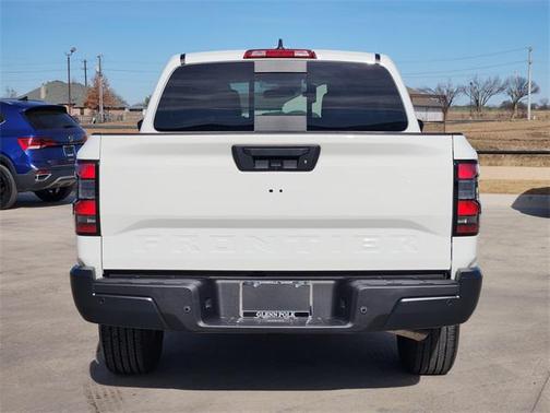 2025 Nissan Frontier S