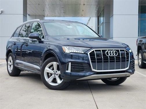 2024 Audi Q7 45 Premium Plus