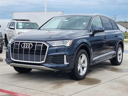 2024 Audi Q7 45 Premium Plus